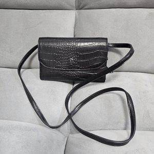 Black Vera Wang crossbody bag